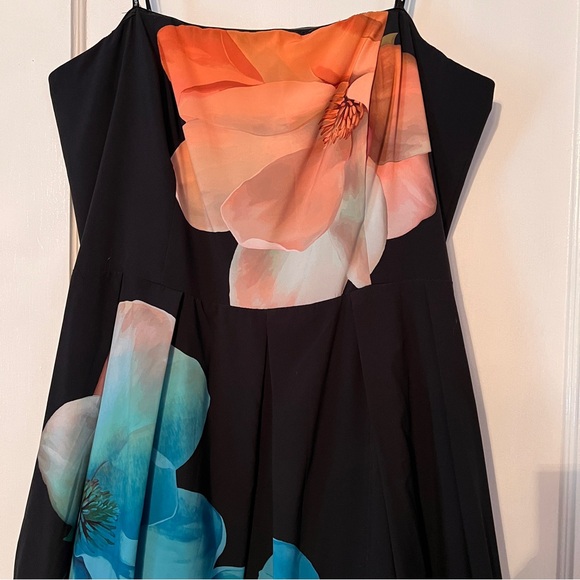 City Chic Bloom Convertible Dress - Picture 4 of 9